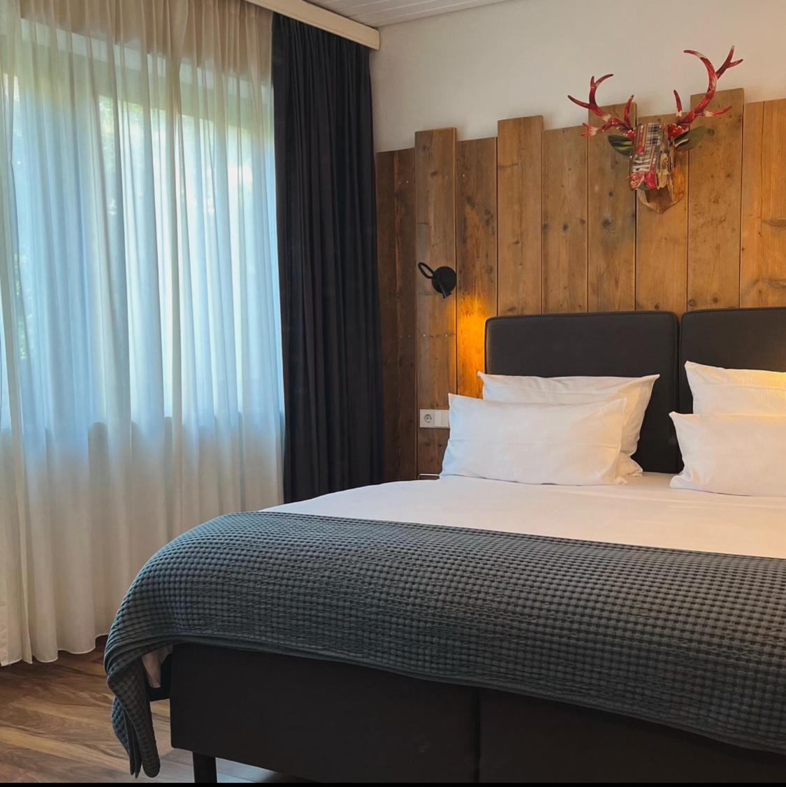 Kreuzblume Hotel & Weinstube 弗赖堡 外观 照片